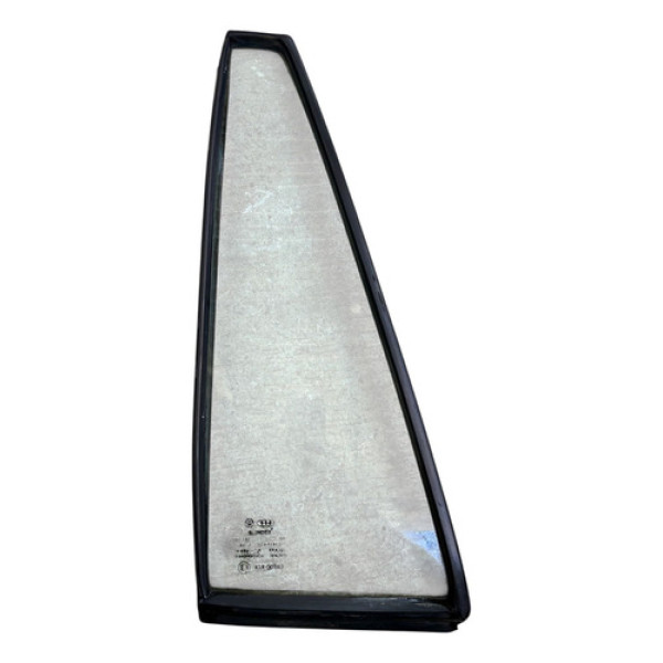 Vidro Fixo Da Porta Traseira Esquerda Vw Santana 84/06