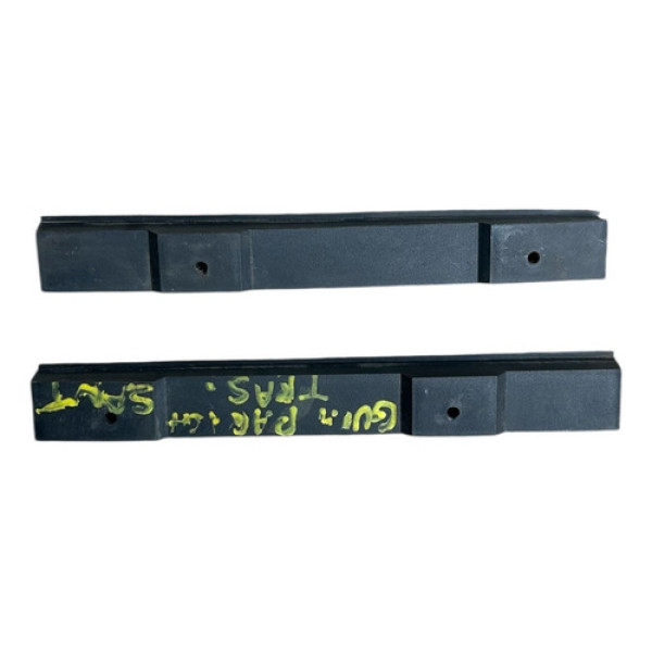 Par Guia Pára-choque Traseiro Santana 99/ 06